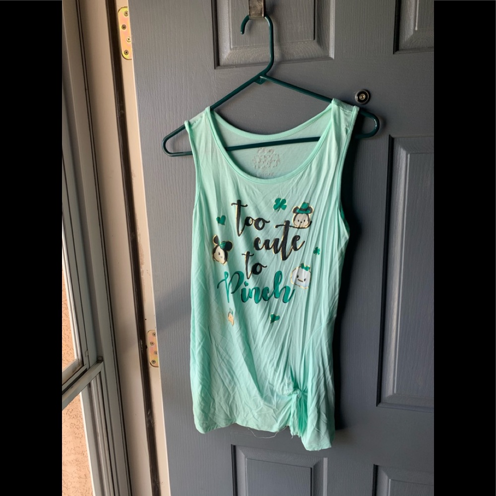 Disney girls shirt,says “too cute to pinch”XL14/16